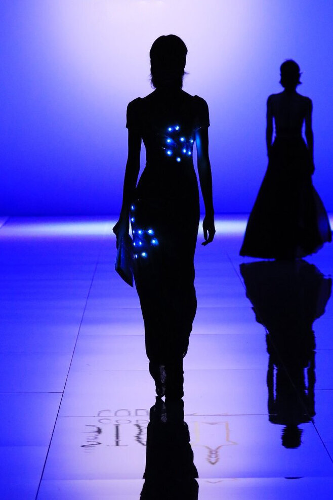 LED Dress Buying Guide: What to Look For Before You Invest